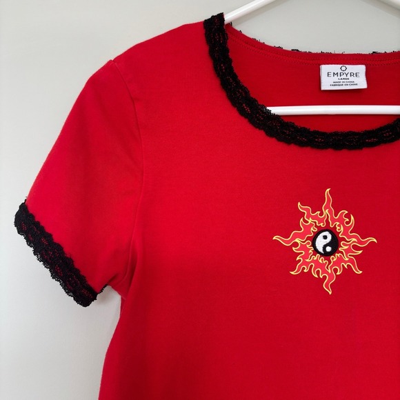 Empyre Women's Large Top Cropped Yin Yang Black Lace Trim 90s Punk Red Coachella - Picture 2 of 8